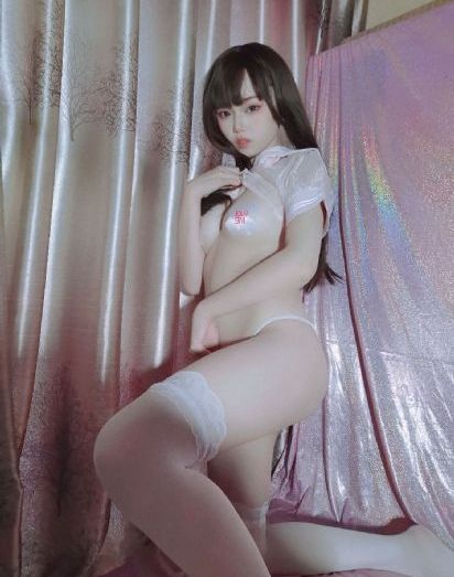 漂亮的保姆完整版_BD免费观看超清
